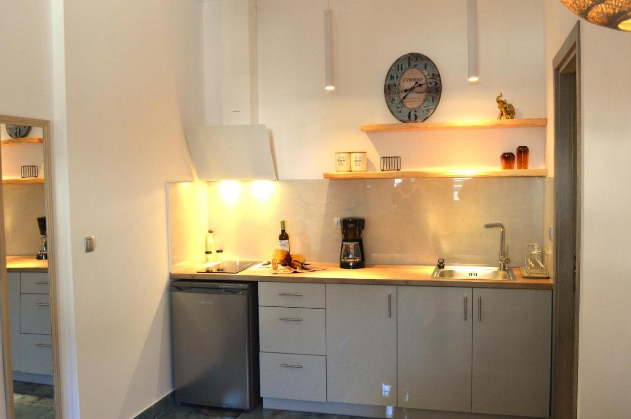 Golden Mile Studio-Apartment イプソス エクステリア 写真